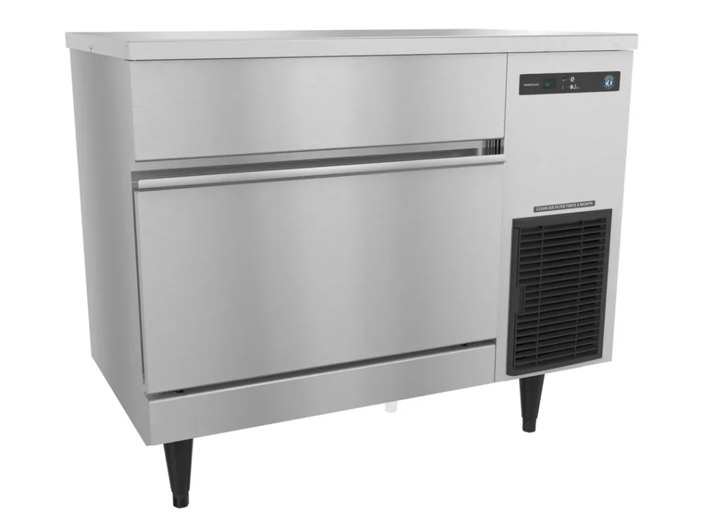 Hoshizaki IM-200BAK Undercounter Cube‑Style Ice Maker, 39½” W, 75 lb Bin, 186 lb/24h, Steel, 115V